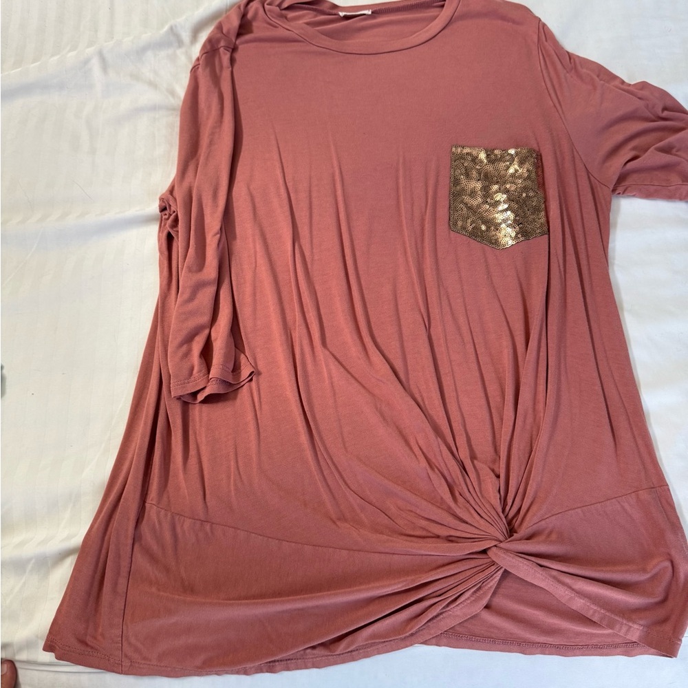 Women's Rose Top with Sequin Pocket